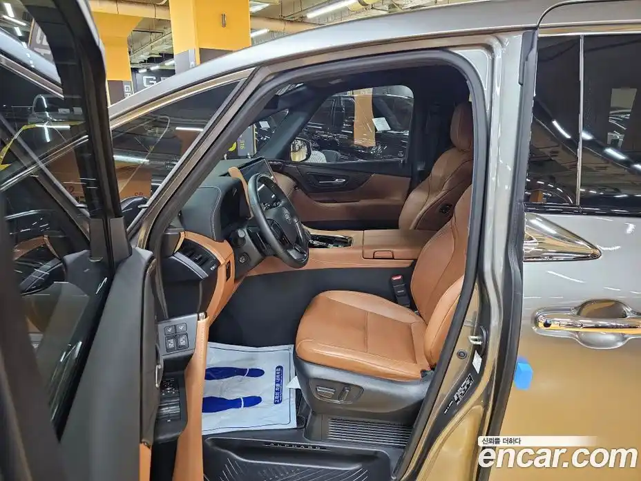 Toyota Alphard 2024 2.5 Автомат в Москве № 215630, фото 7