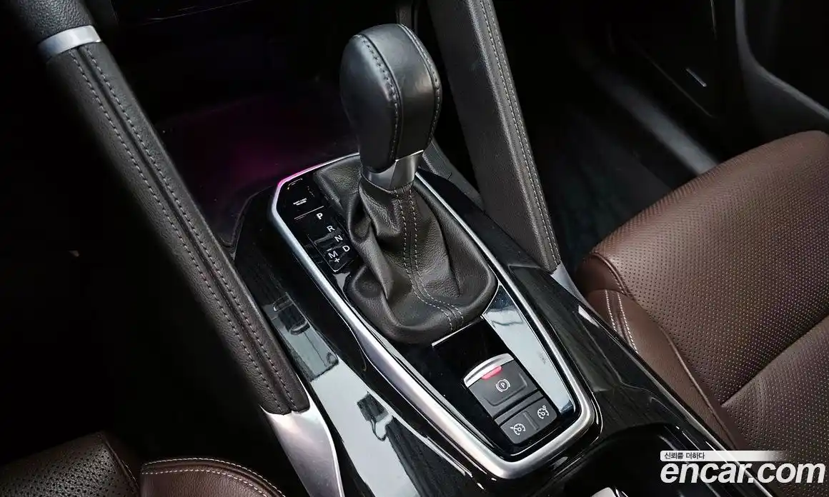 Renault QM6 2017 2.0 Автомат в Москве № 223576, фото 9