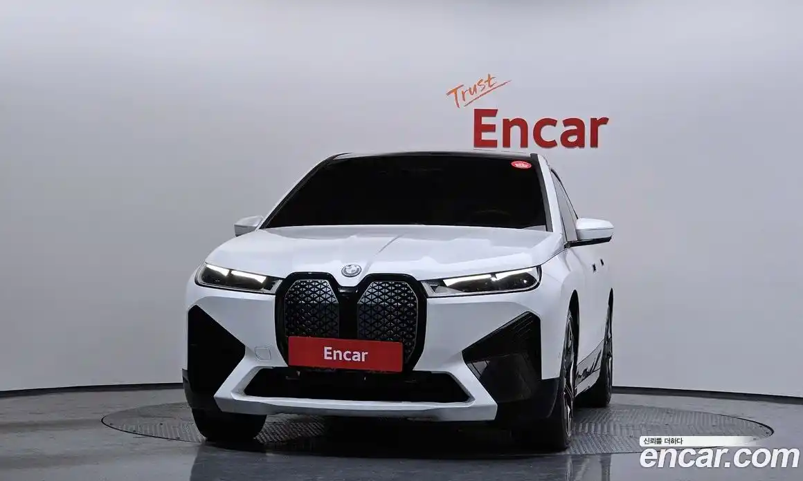 BMW iX 2023 0.3 Автомат в Москве № 228694, фото 3