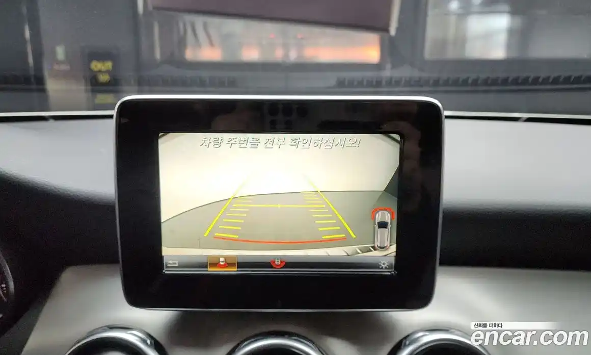 Mercedes-Benz GLA-Class 2019 2.0 Автомат в Москве № 228936, фото 16