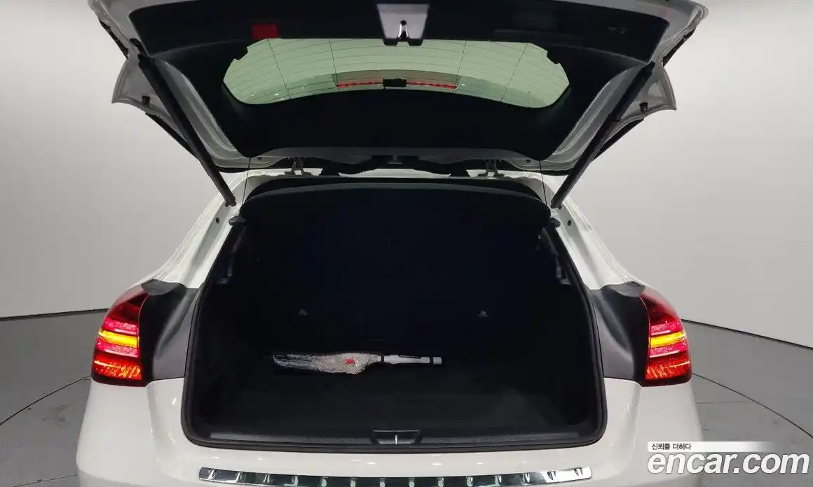 Mercedes-Benz GLA-Class 2019 2.0 Автомат в Москве № 228936, фото 20