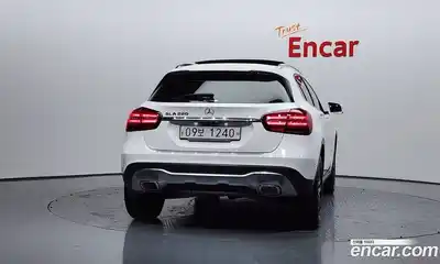 Mercedes-Benz GLA-Class 2019 2.0 Автомат в Москве № 228936, миниатюра 4