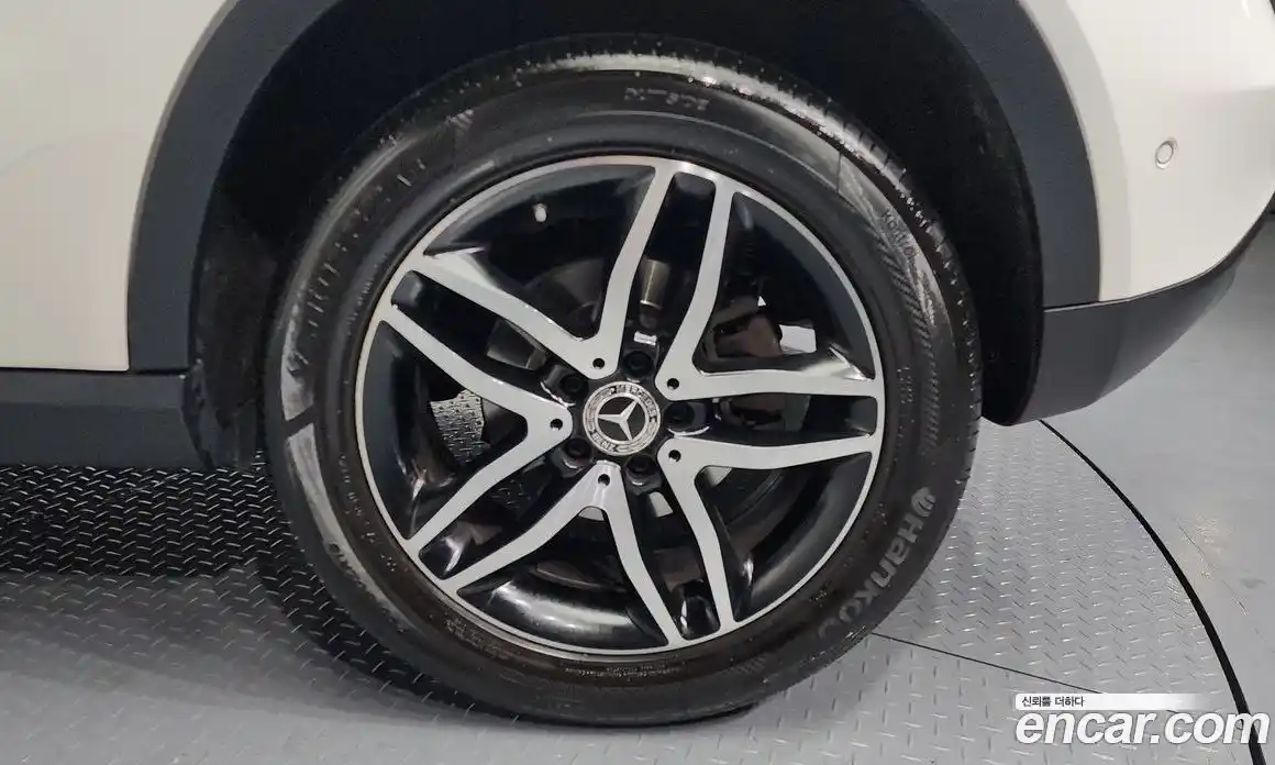 Mercedes-Benz GLA-Class 2019 2.0 Автомат в Москве № 228936, фото 5