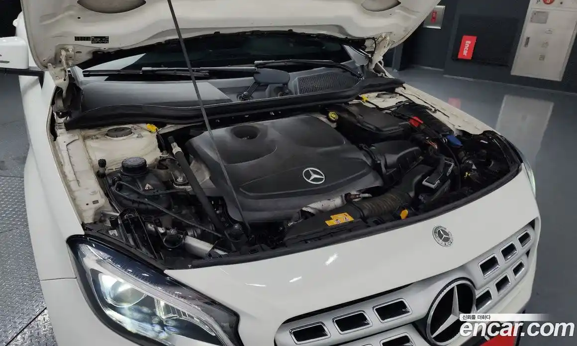 Mercedes-Benz GLA-Class 2019 2.0 Автомат в Москве № 228936, фото 6