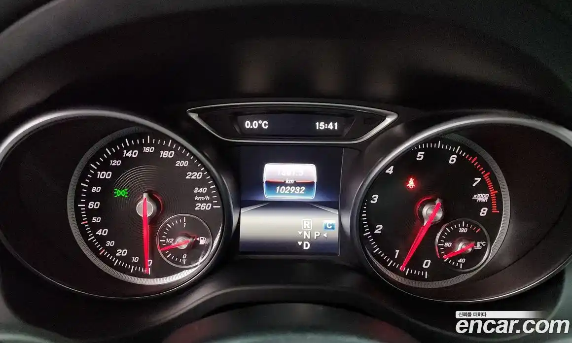 Mercedes-Benz GLA-Class 2019 2.0 Автомат в Москве № 228936, фото 8