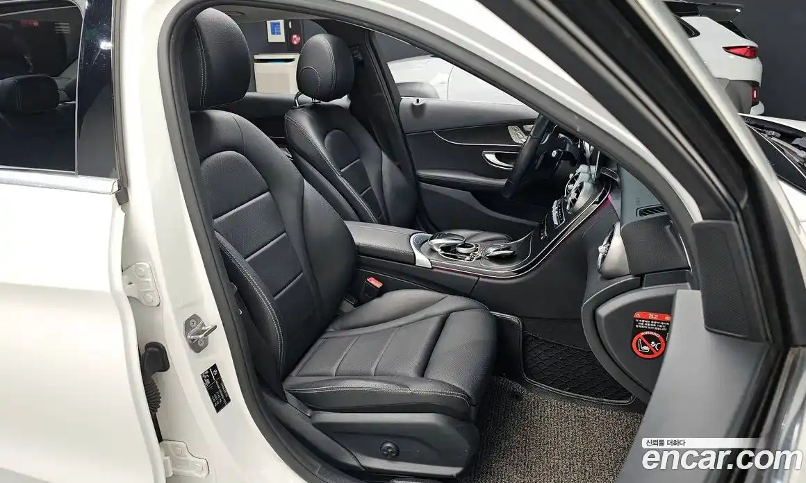 Mercedes-Benz C-Class 2019 1.9 Автомат в Москве № 228946, фото 10