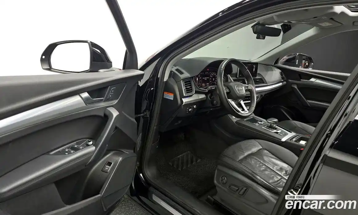 Audi Q5 2020 2.0 Автомат в Москве № 229653, фото 11