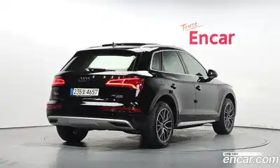 Audi Q5 2020 2.0 Автомат в Москве № 229653, миниатюра 2