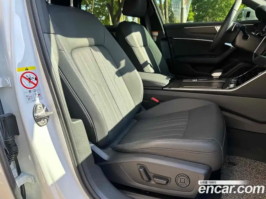 Audi A6 2022 2.0 Автомат в Москве № 230314, фото 11