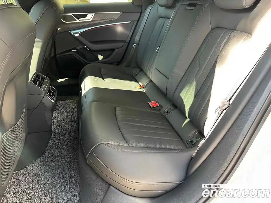 Audi A6 2022 2.0 Автомат в Москве № 230314, фото 12