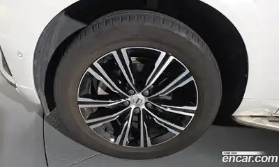 Volvo XC60 2022 2.0 Автомат в Москве № 230524, миниатюра 5