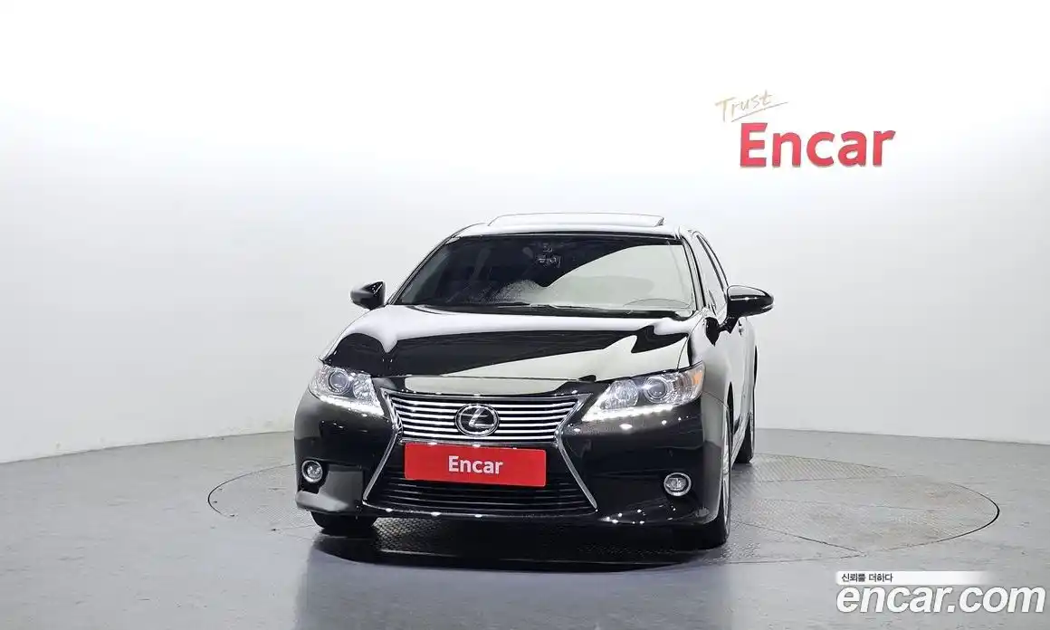 Lexus ES 2015 3.5 Автомат в Москве № 232042, фото 3