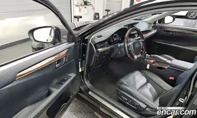 Lexus ES 2015 3.5 Автомат в Москве № 232042, миниатюра 10