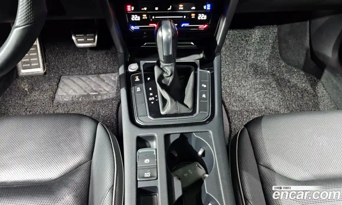 Volkswagen Arteon 2022 2.0 Автомат в Москве № 232104, фото 9