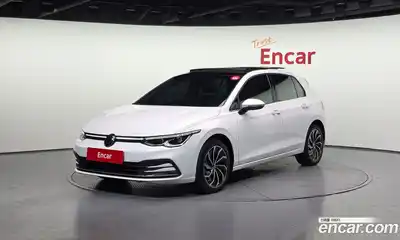 Volkswagen Golf, 2022