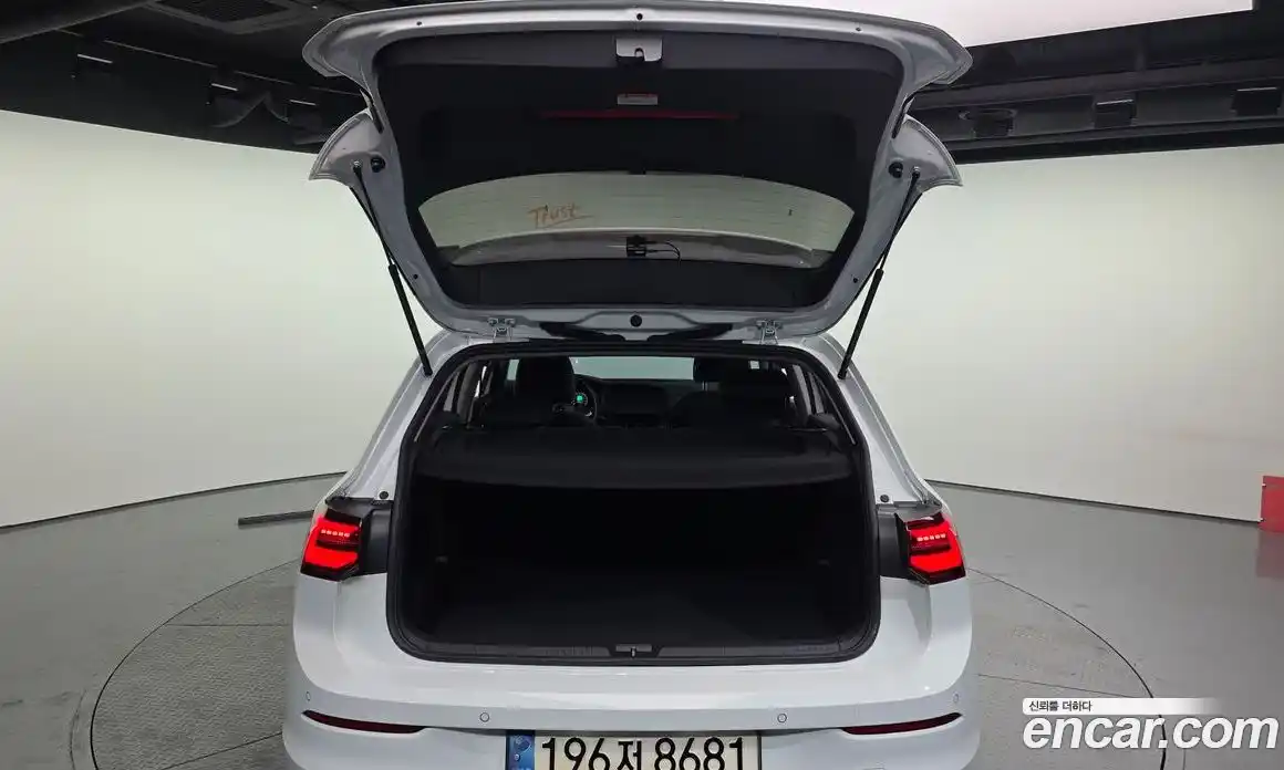 Volkswagen Golf 2022 2.0 Автомат в Москве № 232204, фото 20