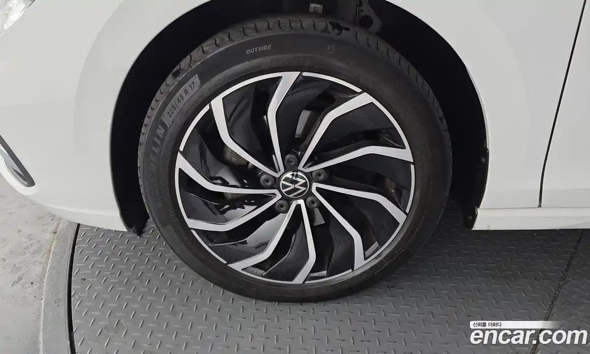 Volkswagen Golf 2022 2.0 Автомат в Москве № 232204, фото 5