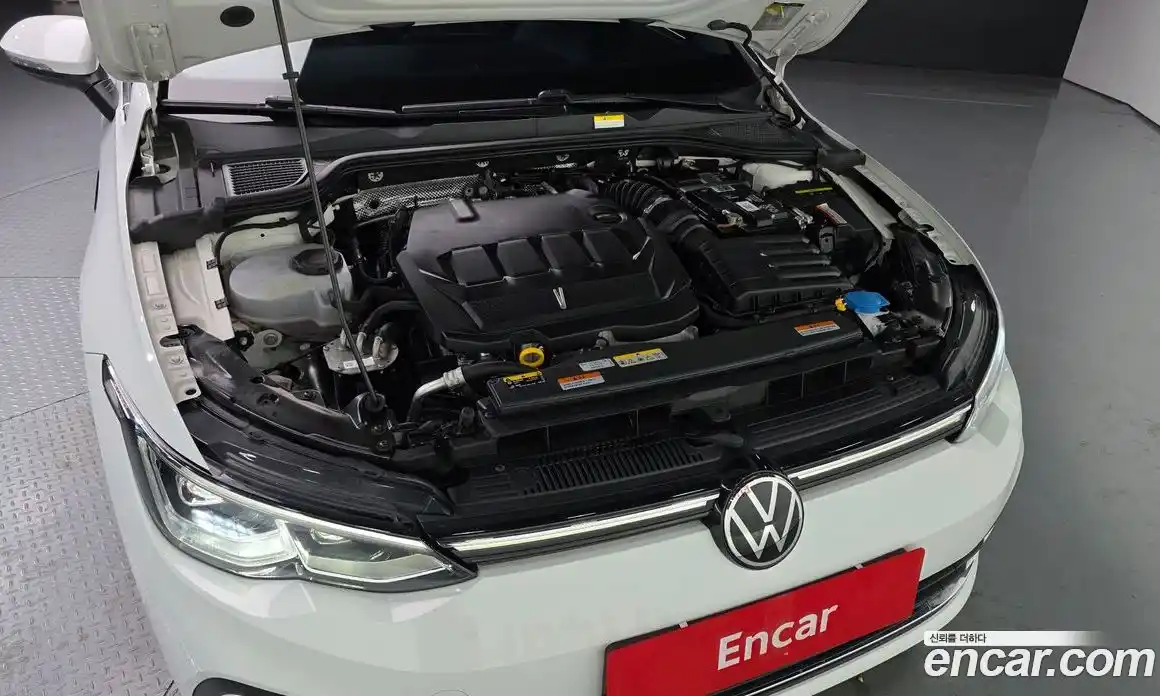 Volkswagen Golf 2022 2.0 Автомат в Москве № 232204, фото 6