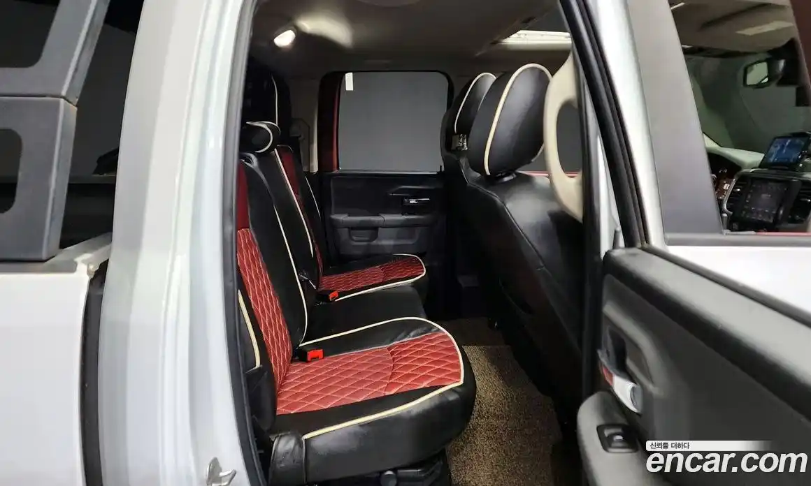 Dodge Ram Pick Up 2014 5.7 Автомат в Москве № 233526, фото 12