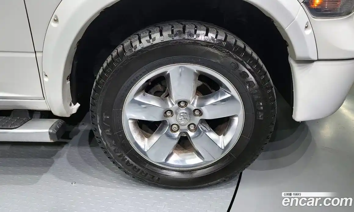 Dodge Ram Pick Up 2014 5.7 Автомат в Москве № 233526, фото 5