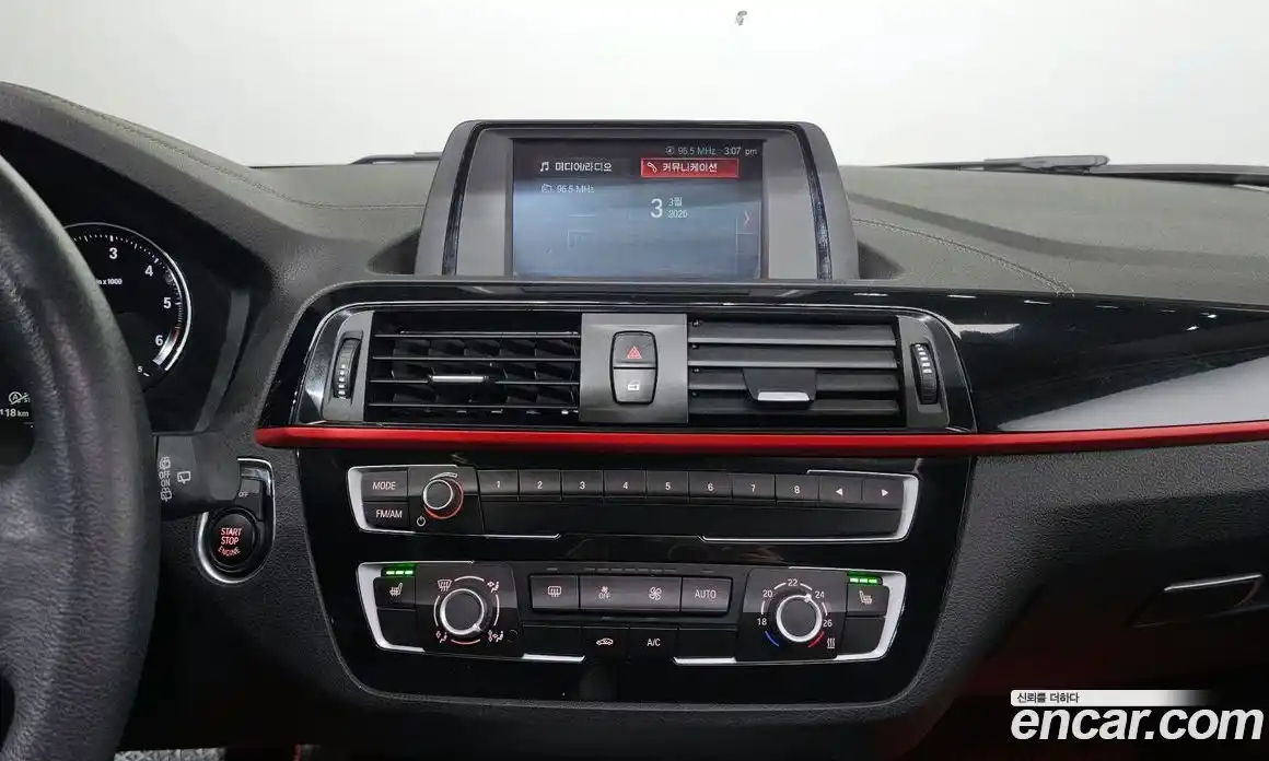 BMW 1-Series 2018 2.0 Автомат в Москве № 237275, фото 15