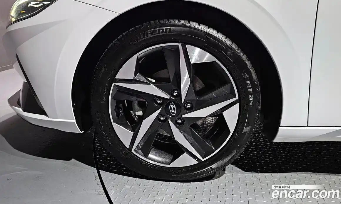 Hyundai Avante 2021 1.6 Автомат в Москве № 247540, фото 5