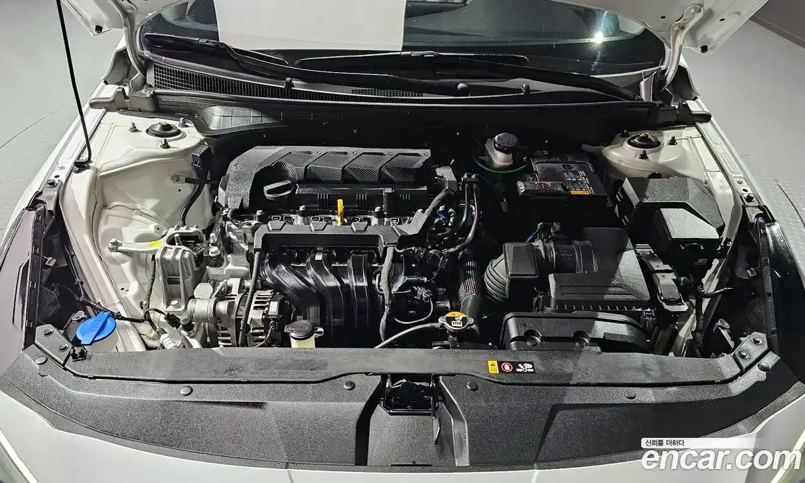 Hyundai Avante 2021 1.6 Автомат в Москве № 247540, фото 6