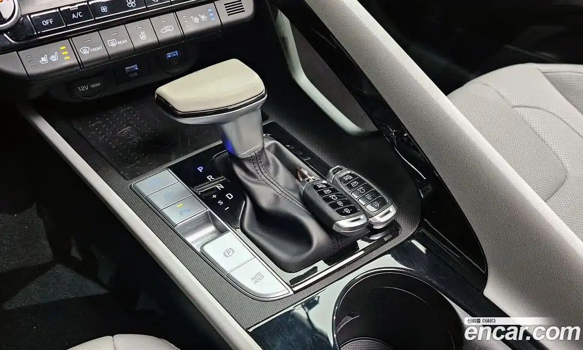 Hyundai Avante 2021 1.6 Автомат в Москве № 247540, фото 9