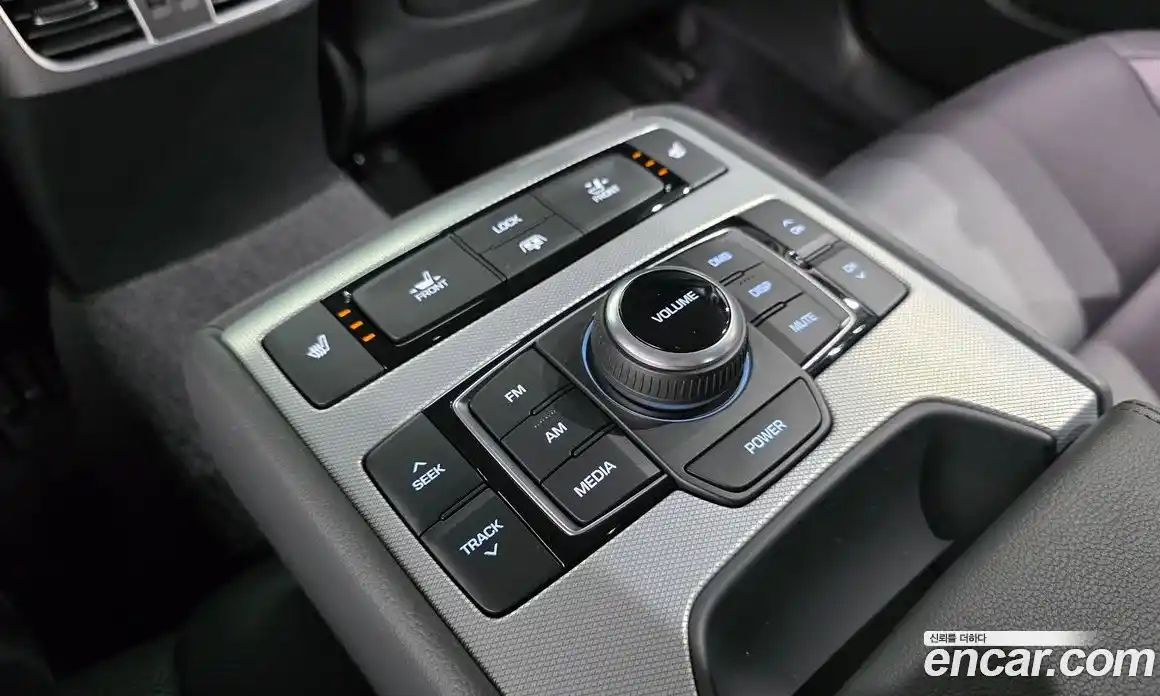 Genesis G80 2017 3.3 Автомат в Москве № 24867, фото 18