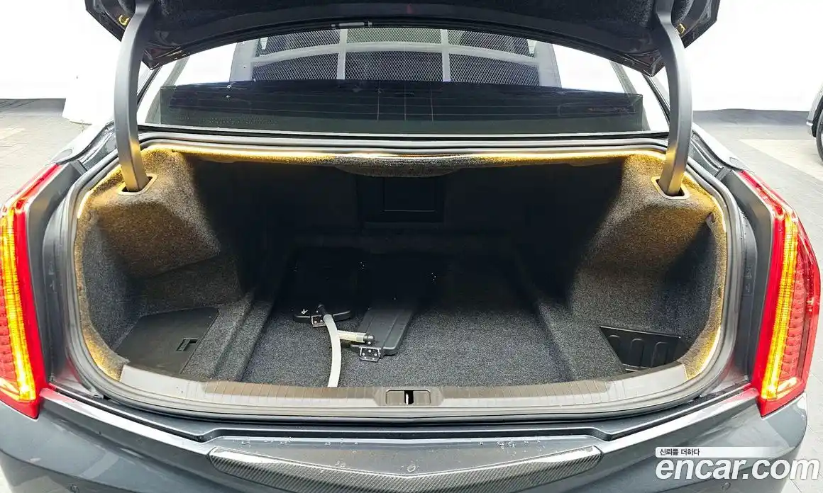 Cadillac ATS 2018 2.0 Автомат в Москве № 256347, фото 20