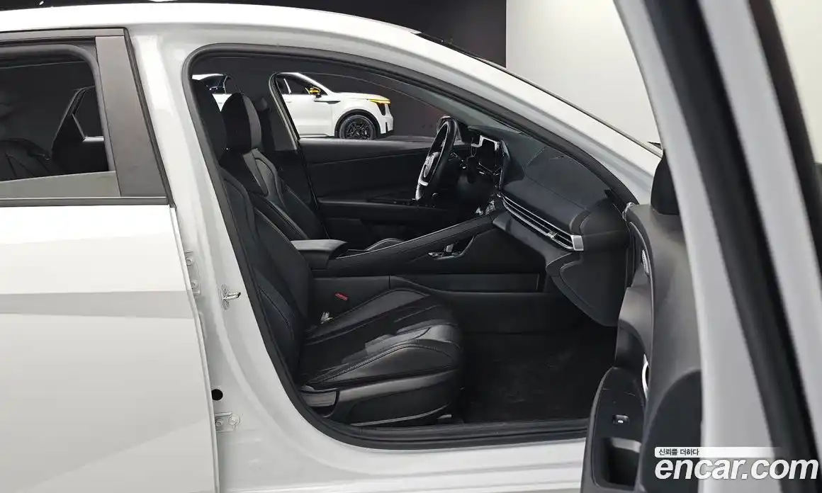 Hyundai Avante 2024 1.6 Автомат в Москве № 2742, фото 12