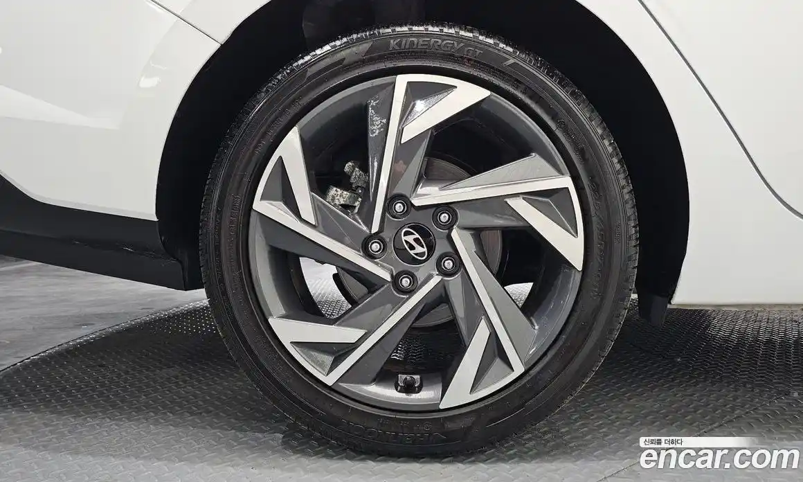 Hyundai Avante 2024 1.6 Автомат в Москве № 2742, фото 5