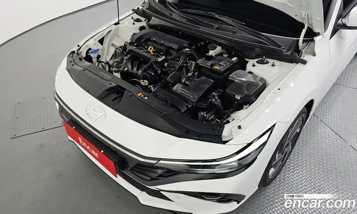 Hyundai Avante 2024 1.6 Автомат в Москве № 2742, фото 6