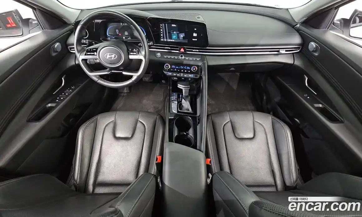 Hyundai Avante 2024 1.6 Автомат в Москве № 2742, фото 7