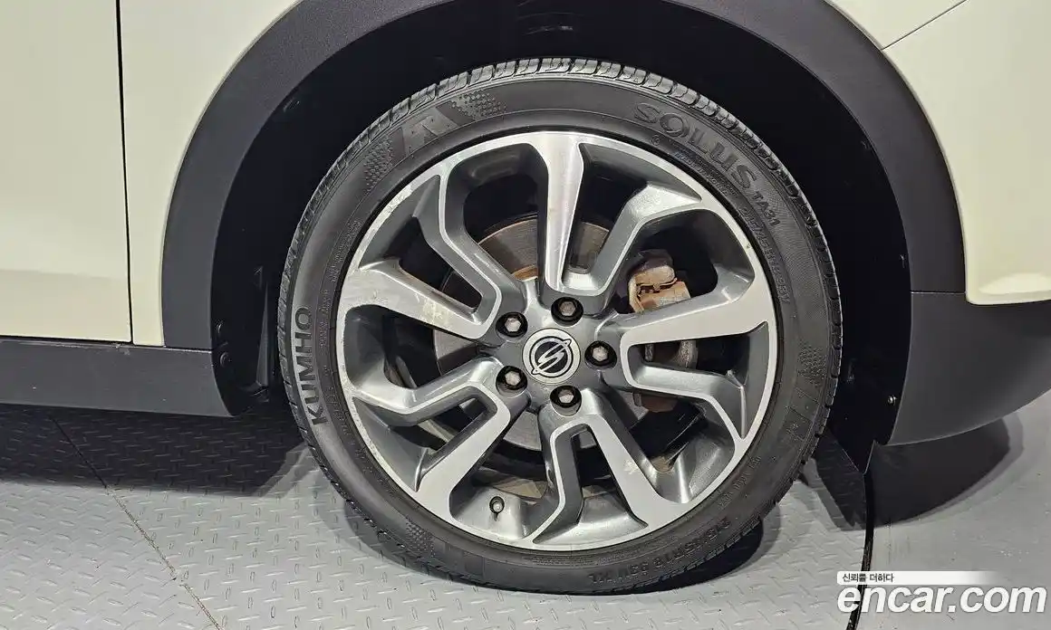 SsangYong TIBOLI 2016 1.6 Автомат в Москве № 28646, фото 5