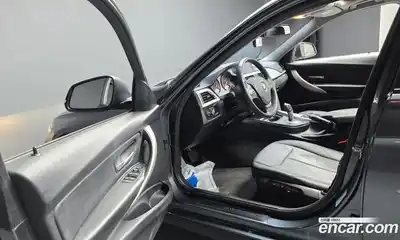 BMW 3-Series 2014 2.0 Автомат в Москве № 308750, миниатюра 10