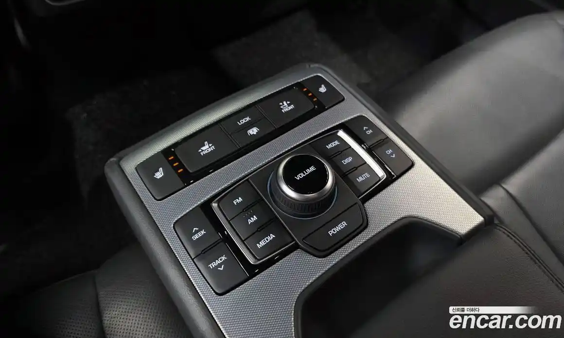 Genesis G80 2018 3.3 Автомат в Москве № 309366, фото 19