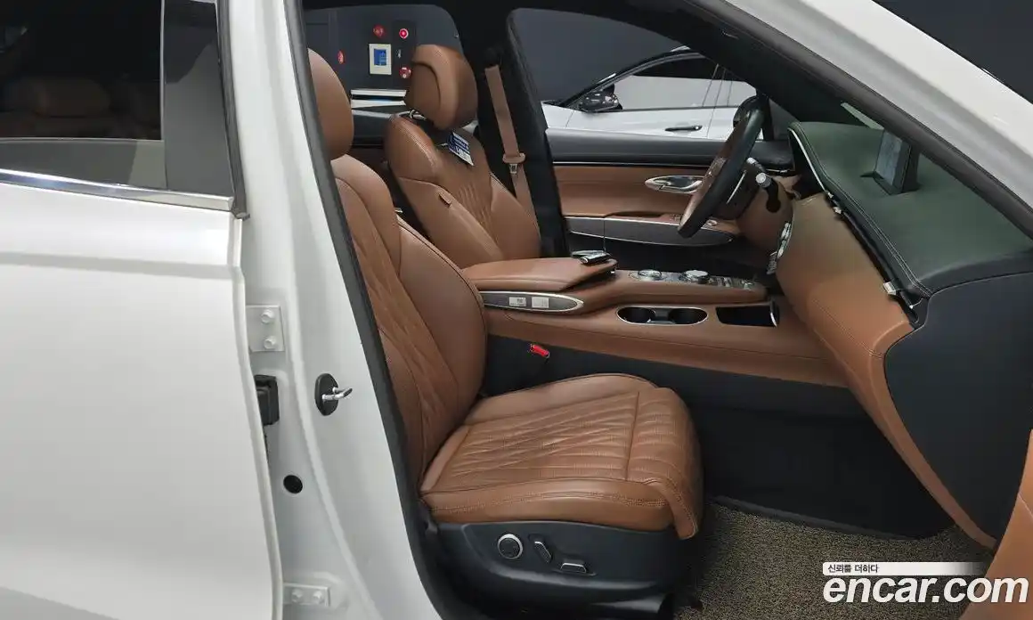 Genesis GV70 2021 2.2 Автомат в Москве № 309402, фото 10