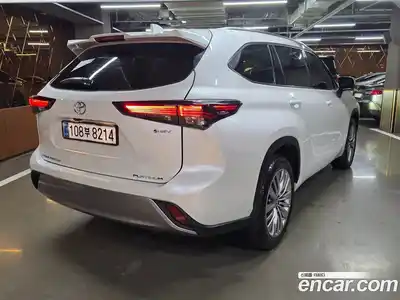 Toyota Highlander 2025 2.5 Автомат в Москве № 318571, миниатюра 2