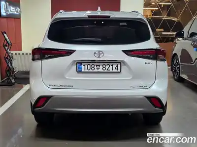 Toyota Highlander 2025 2.5 Автомат в Москве № 318571, миниатюра 4