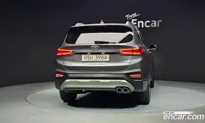 Hyundai Santa Fe 2019 2.0 Автомат в Москве № 320608, миниатюра 4