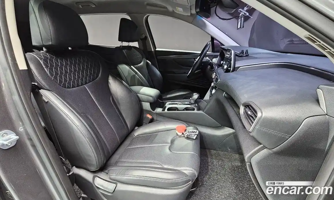 Hyundai Santa Fe 2019 2.0 Автомат в Москве № 320608, фото 10