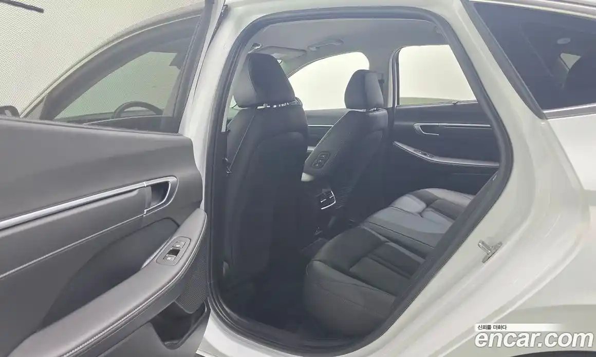 Hyundai Sonata 2024 2.0 Автомат в Москве № 320618, фото 17