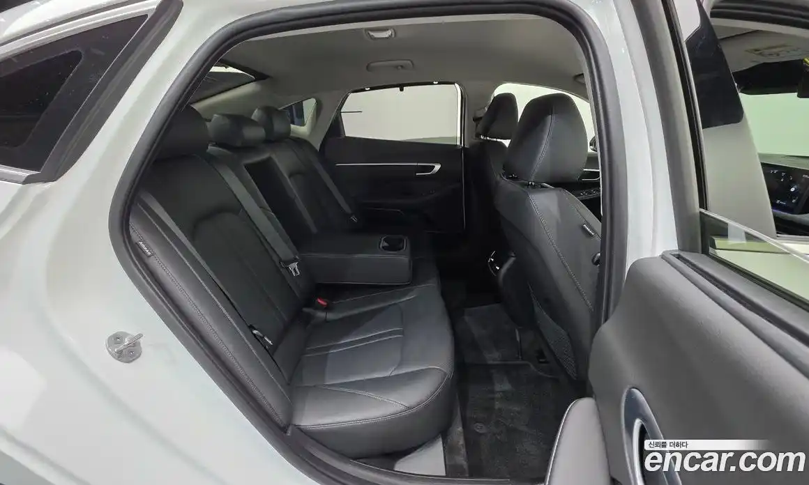 Hyundai Sonata 2024 2.0 Автомат в Москве № 320618, фото 19