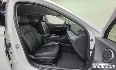 Hyundai Sonata 2024 2.0 Автомат в Москве № 320618, миниатюра 10