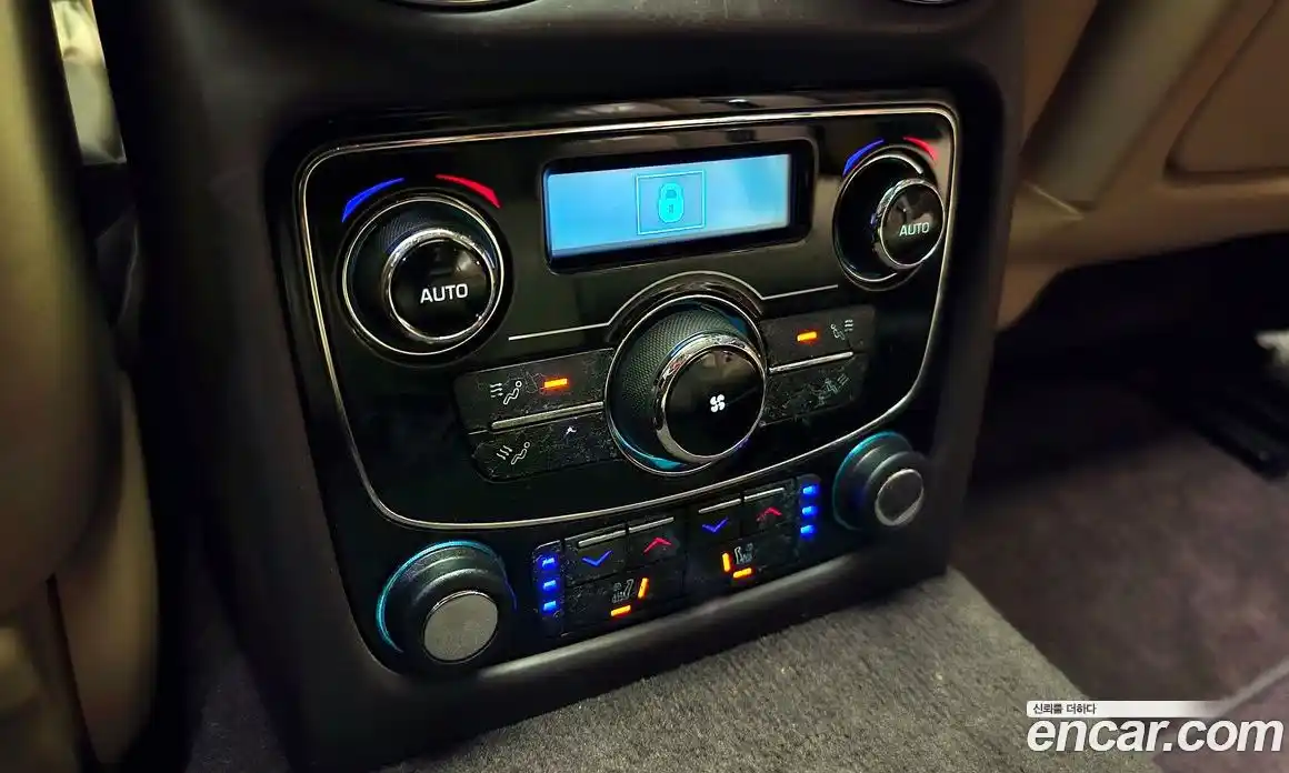 Jaguar XJ 2015 3.0 Автомат в Москве № 331539, фото 18