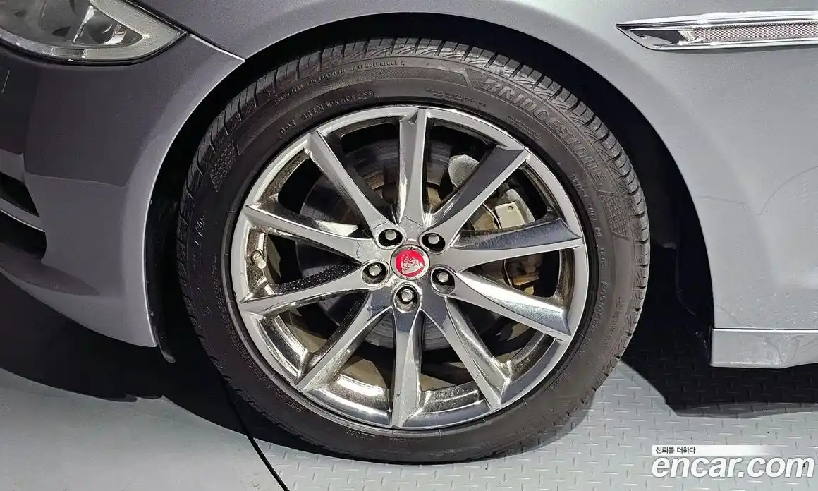 Jaguar XJ 2015 3.0 Автомат в Москве № 331539, фото 5