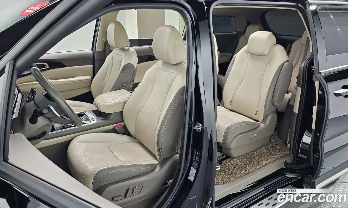 Kia Canival 2024 3.5 Автомат в Москве № 339025, фото 11