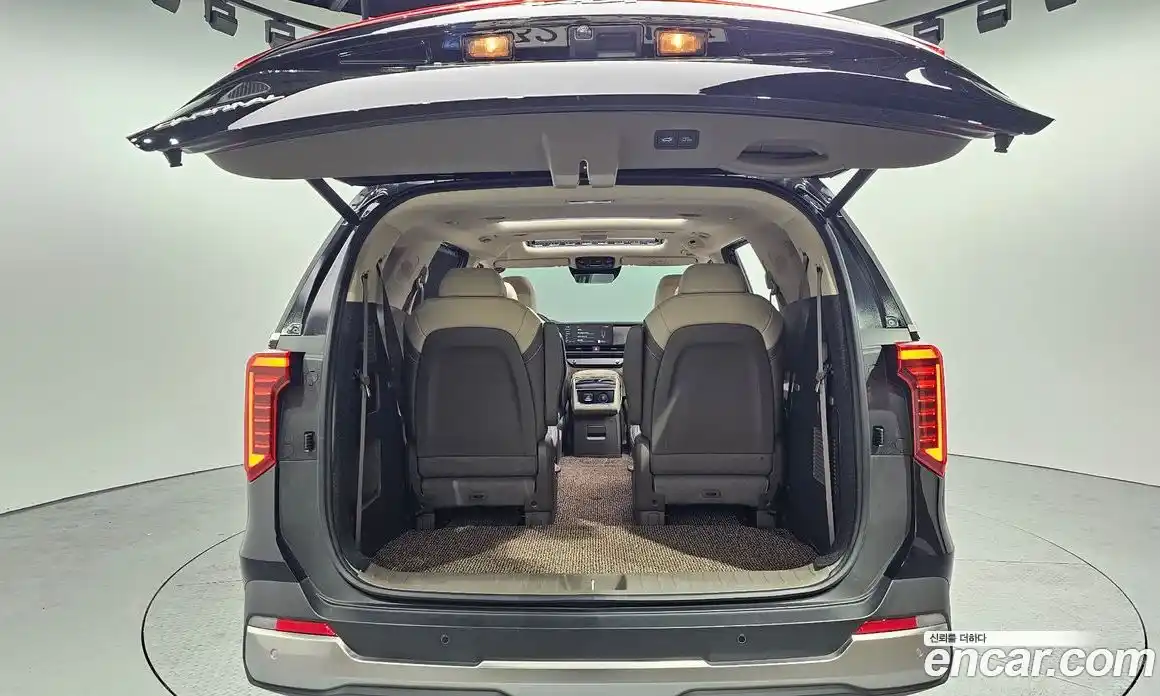 Kia Canival 2024 3.5 Автомат в Москве № 339025, фото 19