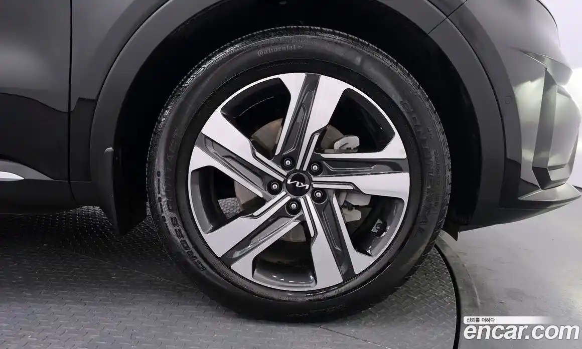 Kia Sorento 2023 1.6 Автомат в Москве № 339028, фото 4